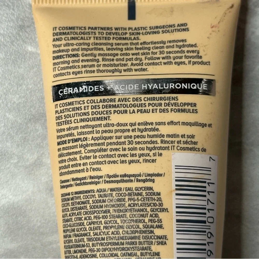 IT Cosmetics Confidence in a‎ Cleanser